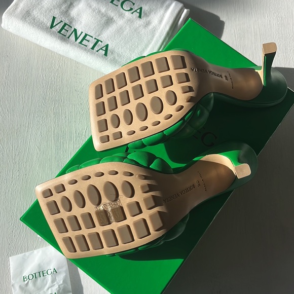 💚 BOTTEGA VENETA 💚 Padded Heels - Picture 6 of 9